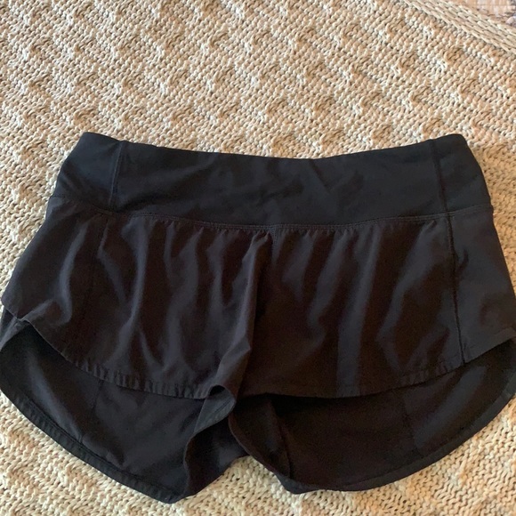 LULULEMON SPEED UP SHORTS 2.5 INCH - Picture 1 of 4